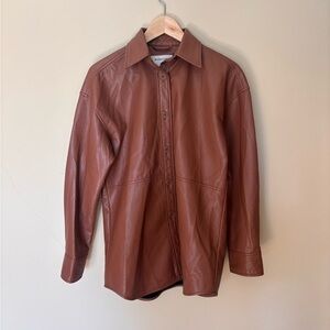 Aritzia Babaton Pelli Shirt Jacket $168 Relaxed UnReal Leather shacket